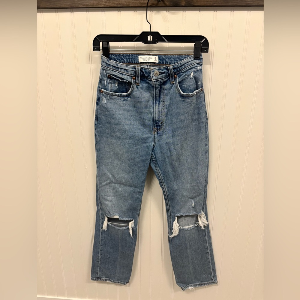 Abercrombie & Fitch The Ankle  Straight Leg Jeans